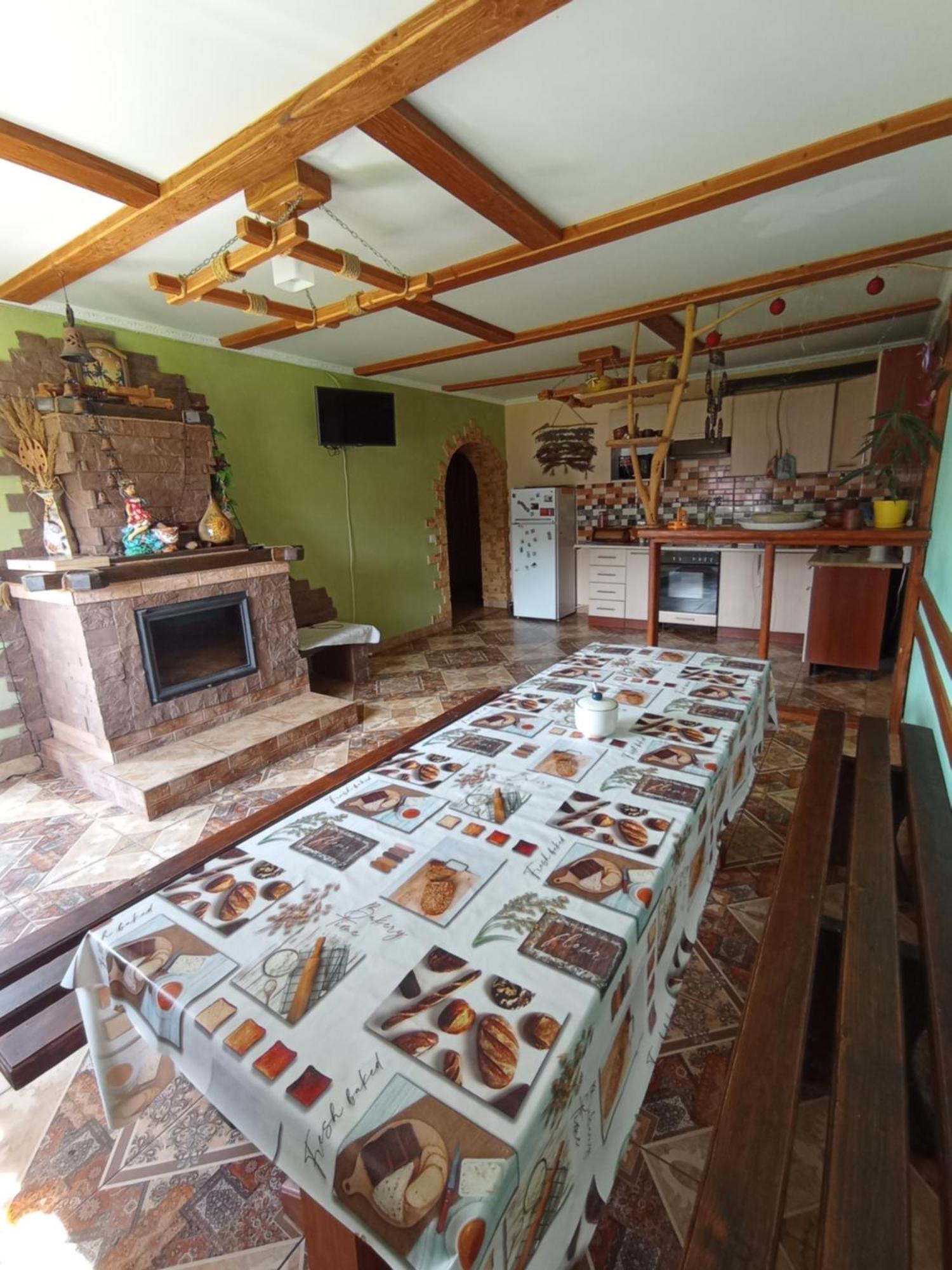 Sadyba Sunny House Pilipets 외부 사진