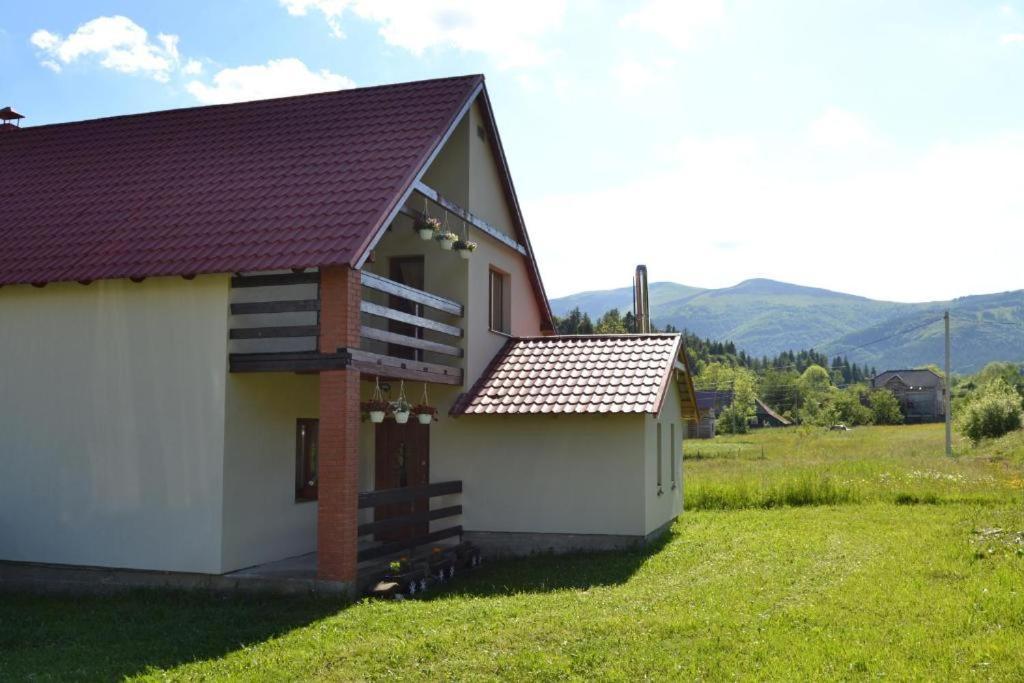 Sadyba Sunny House Pilipets 외부 사진