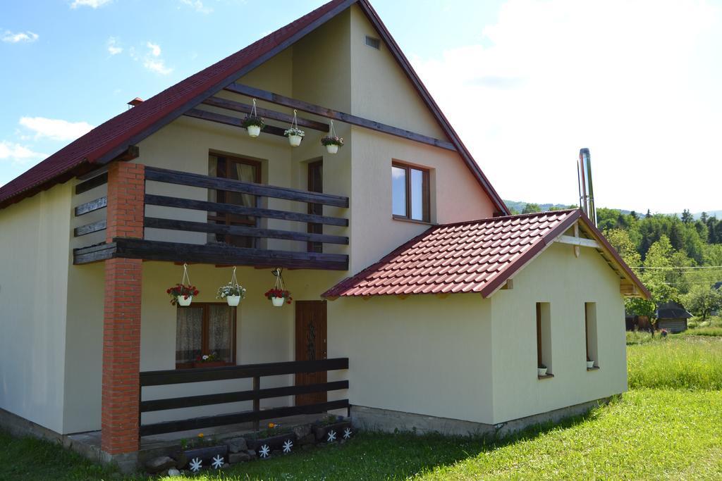 Sadyba Sunny House Pilipets 외부 사진